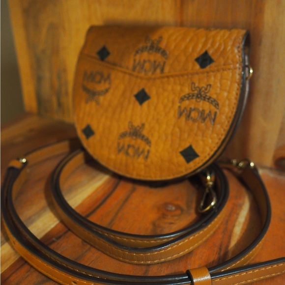 Selling this gorgeous authentic leather MCM wallet on strap - Picture 3 of 3